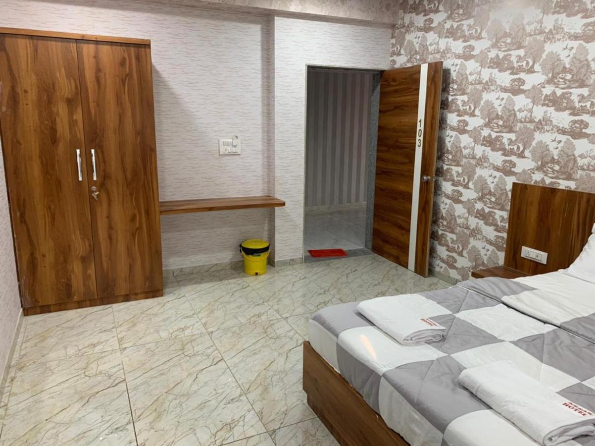 Kesar Hotel Viramgam Exteriér fotografie