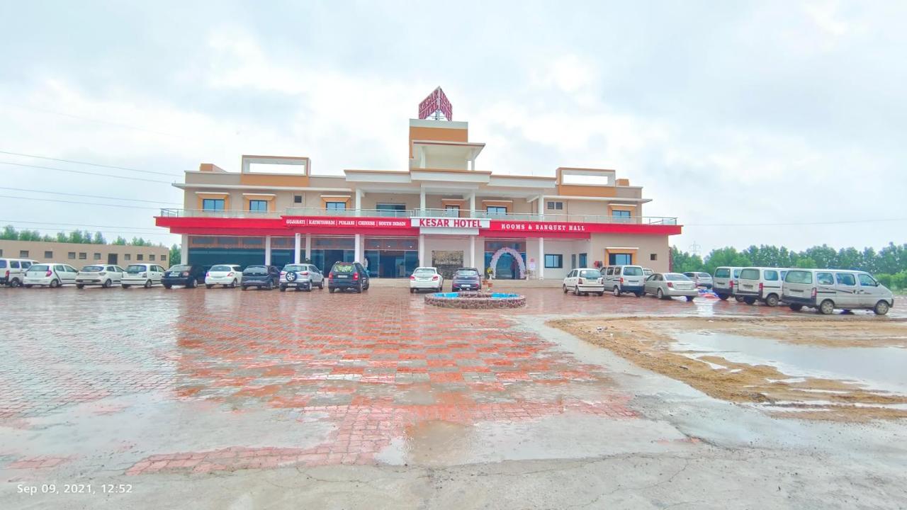 Kesar Hotel Viramgam Exteriér fotografie