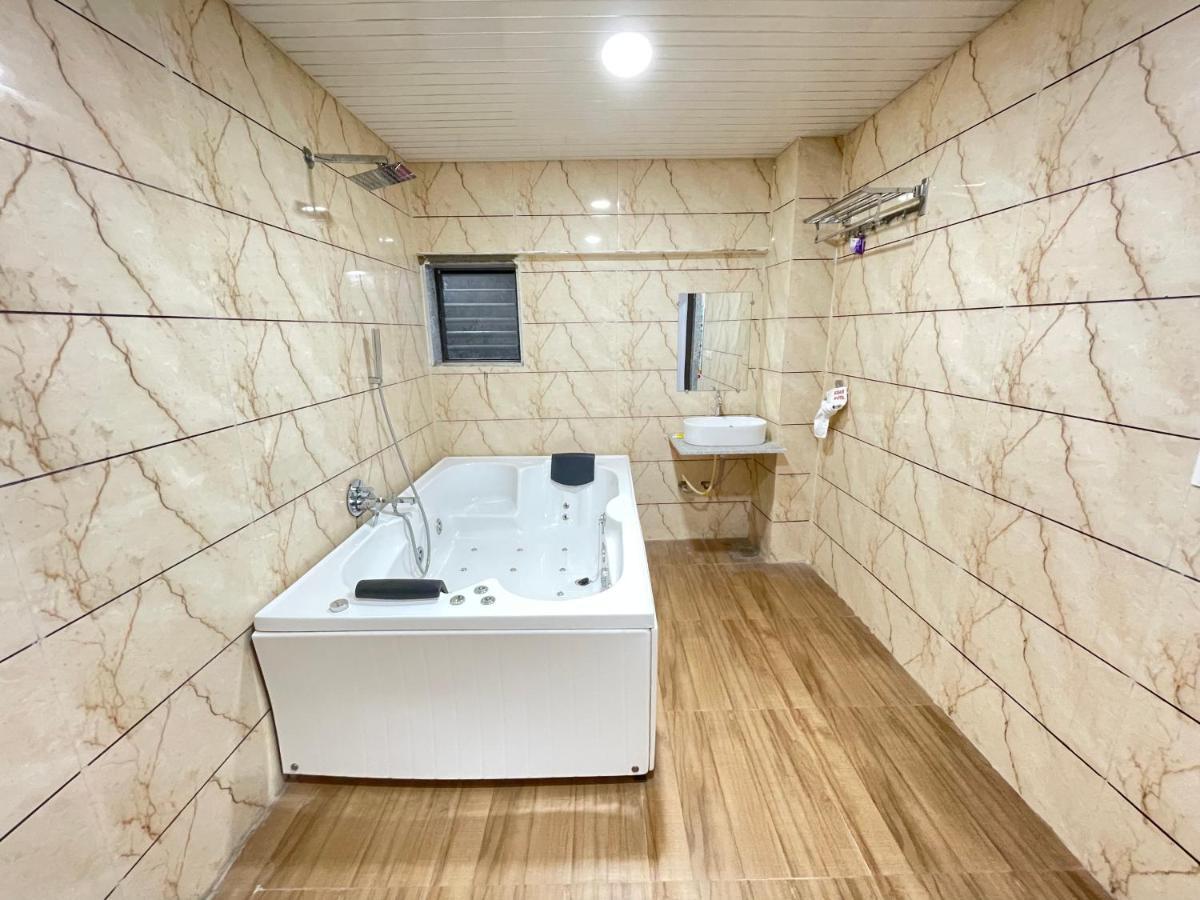 Kesar Hotel Viramgam Exteriér fotografie