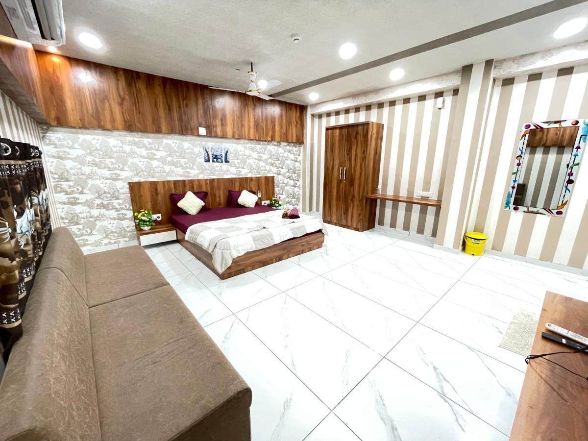Kesar Hotel Viramgam Exteriér fotografie